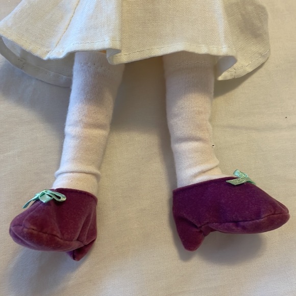 Vintage 1997  Collectible Soft Doll from Colonial Williamsburg - Picture 4 of 6